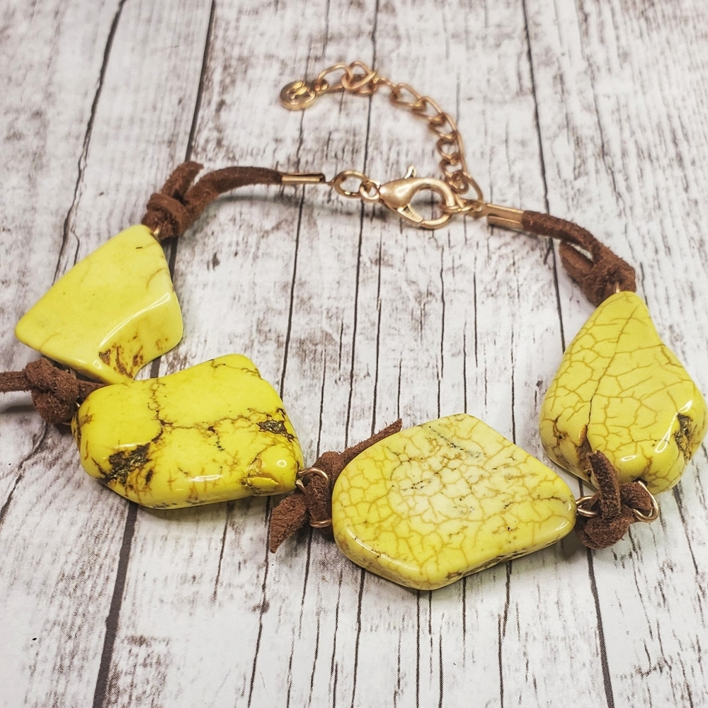 Yellow howlite slab stone bracelet